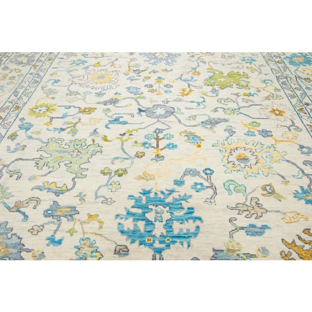 Handmade Contemporary Beige Wool Rug Oushak Style With a Floral Pattern For Sale - Image 4 of 9