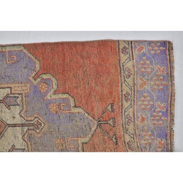 Lavender 1960s Faded Orange and Lavender Medallion Rug For Sale - Image 8 of 10