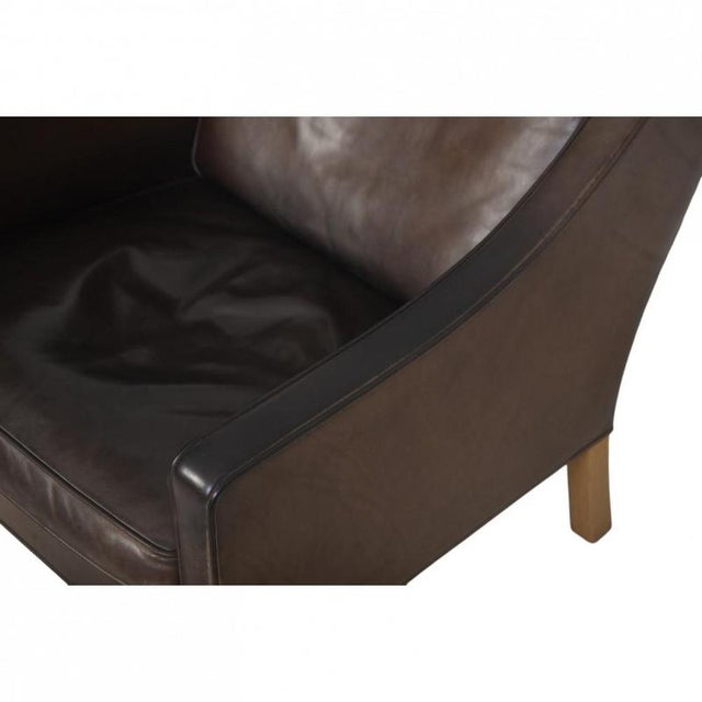 Set of 2204 Wing Chair and Ottoman in Brown Anilin Leather by Børge Mogensen, 2003 For Sale - Image 6 of 18
