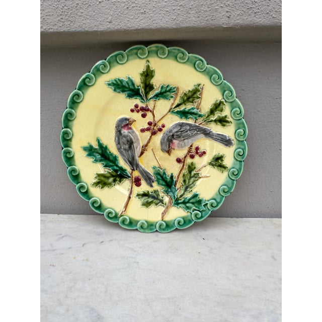 French Majolica Bird & Holly Plate Sarreguemines, Circa 1880 For Sale In Austin - Image 6 of 6