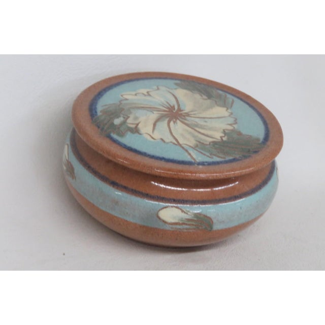 Coastal Pride Craft Barbados Floral Hand Painted Pottery Lidded Jar Trinket Box 4722b For Sale - Image 3 of 14