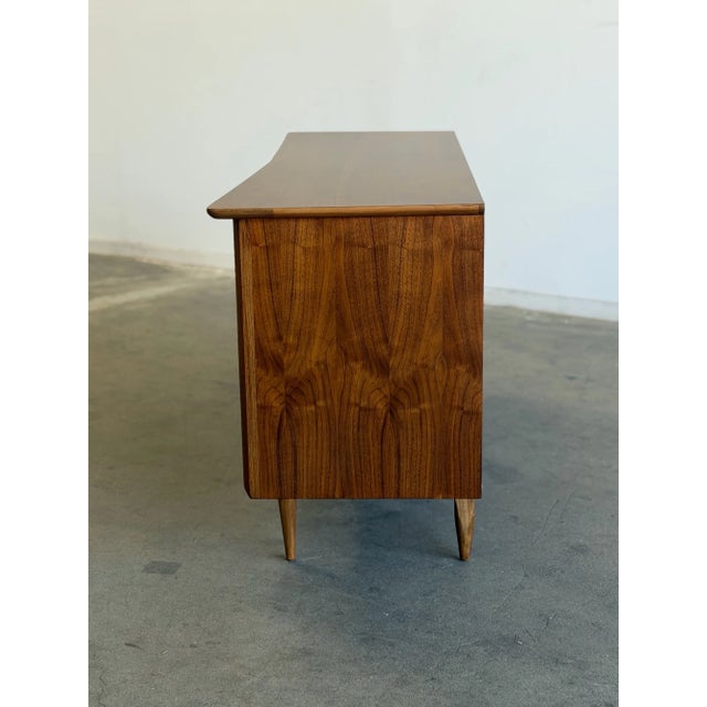 Kent Coffey Mid-Century Modern Eloquence Sculptural Walnut Dresser Buffet For Sale - Image 12 of 15