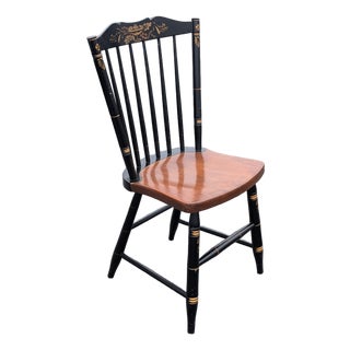 Vintage L. Hitchcock Rustic Country Farmhouse Stenciled Windsor Dining Chair in Black and Maple For Sale