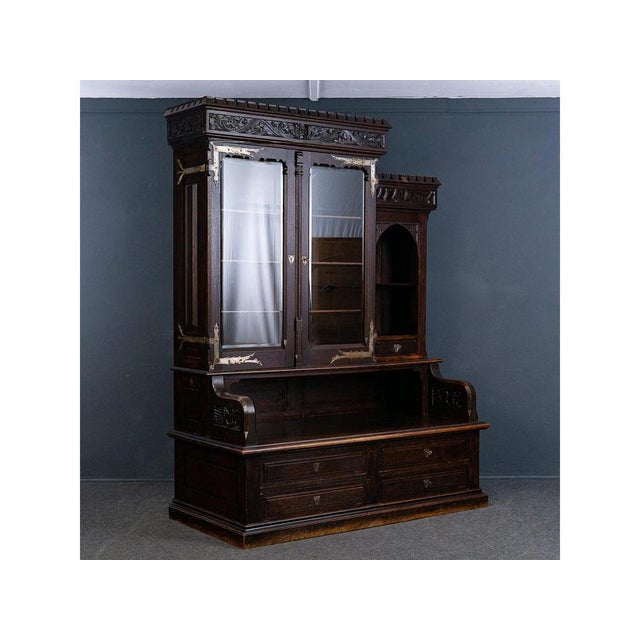 Display bench top/bookcase Epoch & style: Neo-Gothic (Art Nouveau) - beginning of the 20th century Features - veneered in...