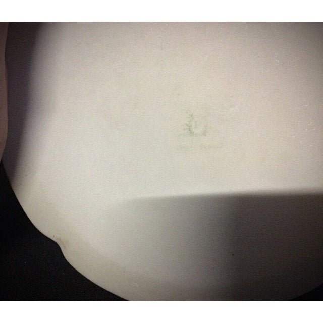 Antique White Vintage Porcelain Bonbonnière With Floral Decoration & Gold Trim For Sale - Image 8 of 8