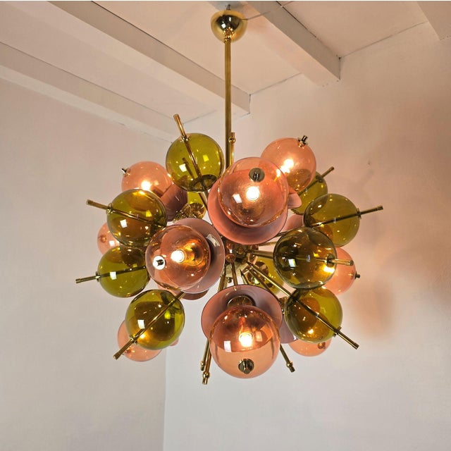 Mid-Century Modern 1990s Mid Century Modern Glass and Brass Sputnik Chandelier, Italy For Sale - Image 3 of 13