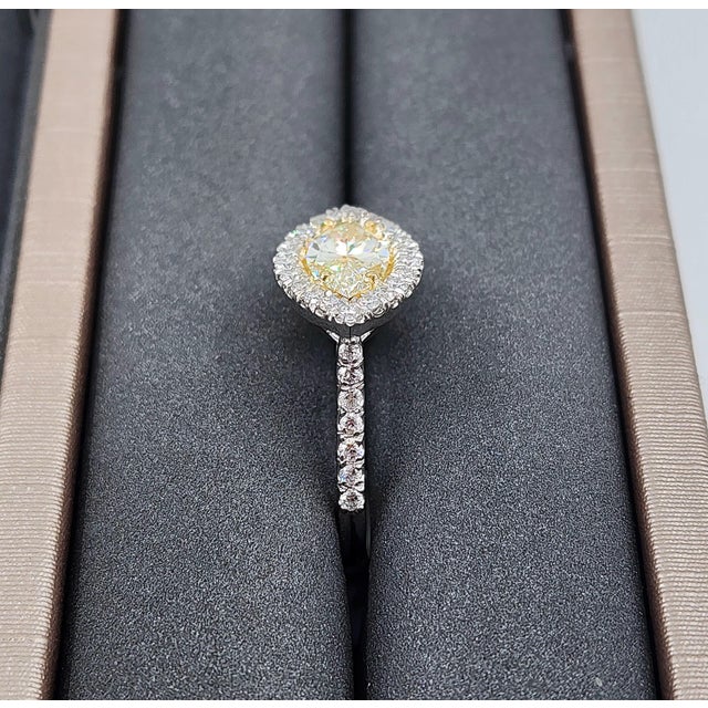 Early 21st Century 1.34 Ct Natural Yellow Marquise Diamond Ring, Size 6.5 For Sale - Image 5 of 9