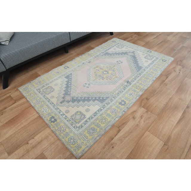 1970s Vintage Handmade Wool Cotton Pink Area Rug For Sale - Image 10 of 11