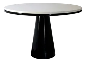 Chi Dining Table in White and Black Gloss Lacquer by Moanne