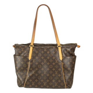 Louis Vuitton Monogram Brown Canvas M56689 Totally MM Shoulder Tote Bag For Sale
