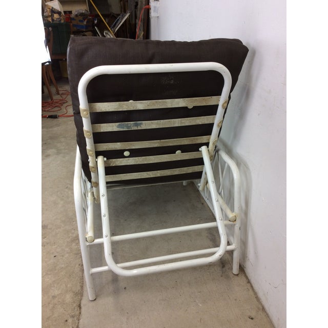 Vintage 1970s Outdoor Patio Adjustable Aluminum Lounger With Vintage Cushion For Sale In Philadelphia - Image 6 of 12