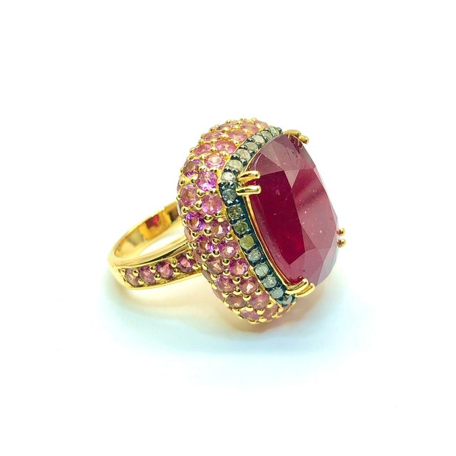 Bochic “Capri” Vintage Ruby, Emerald & Diamond Ring Set 18K Gold & Silver For Sale - Image 13 of 15