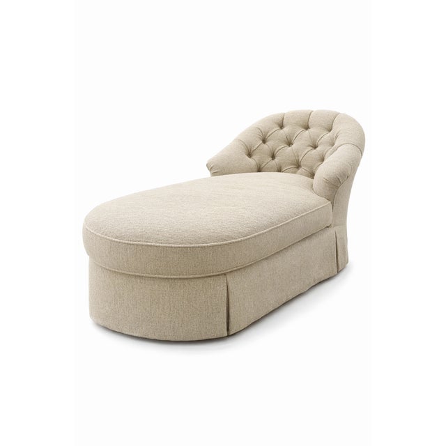 Contemporary Textured Neutral Tufted Chaise Lounge – Classic Comfort Form For Sale - Image 3 of 4