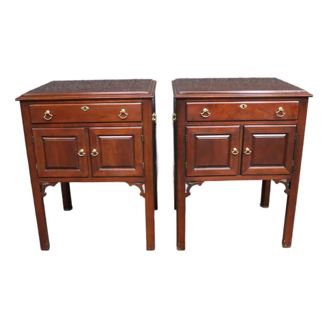 Statton Trutype Americana Cherry Nightstands – Pair For Sale