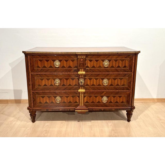 Austrian Louis XVI Commode in Walnut Veneer with Inlays and Gold Plate, 1790s For Sale - Image 9 of 18