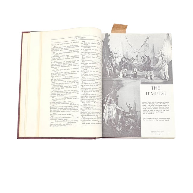1958 Kittredge Edition – The Complete Works of Shakespeare by Grolier For Sale - Image 15 of 18