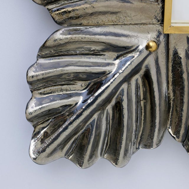 Mid-Century Modern Italian Brass and Leaves Murano Glass Wall Mirror, 1990s For Sale - Image 6 of 10