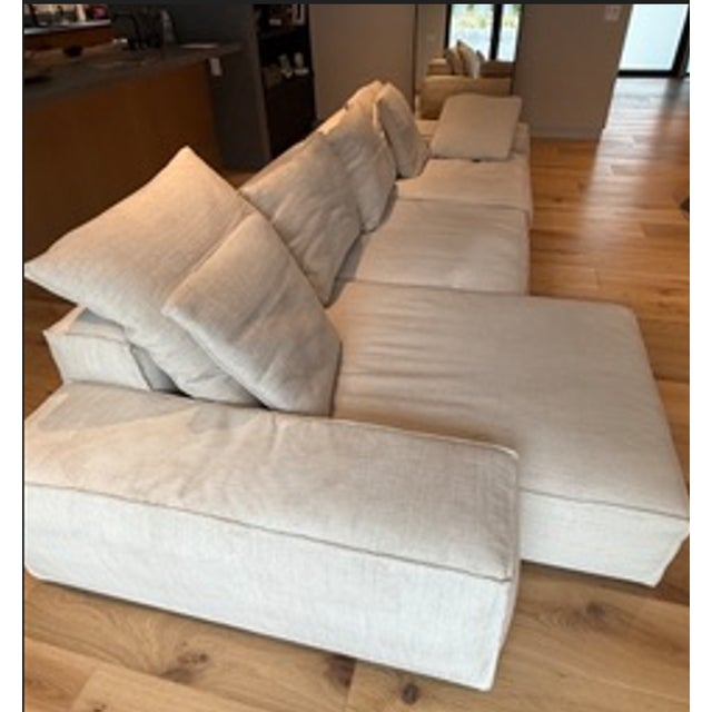 Luxury Italian Divani Neowall Three Seat Sofa With Left Facing Chaise & Seven Toss Pillows Design: Piero Lissoni For Sale In Los Angeles - Image 6 of 6
