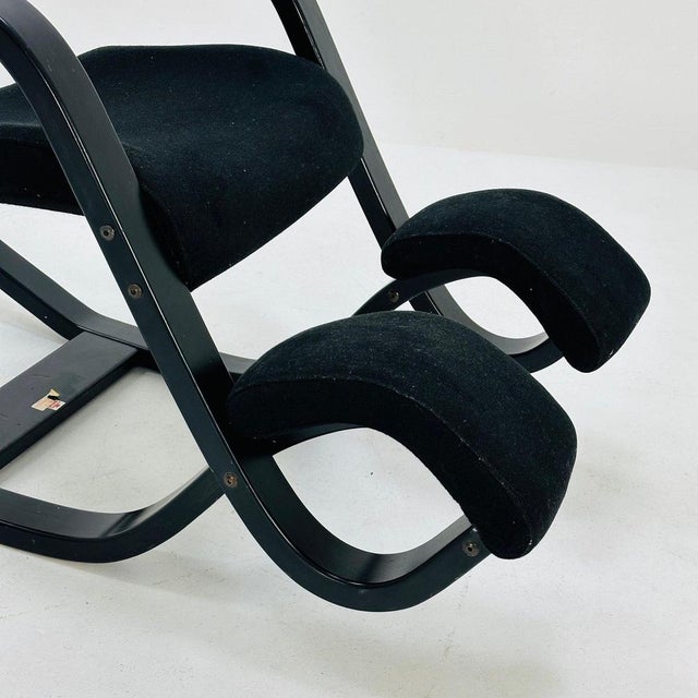 Black Mid-Century Black Fabric Gravity Rocking Lounge Chair by Peter Opsvik for Stokke, 1980s For Sale - Image 8 of 11