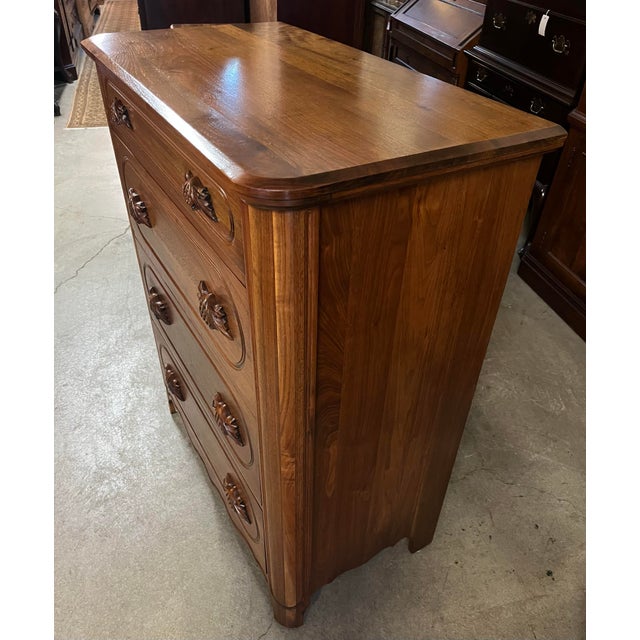 Mid 20th Century Davis Cabinet Company Chest of Drawers For Sale - Image 6 of 9