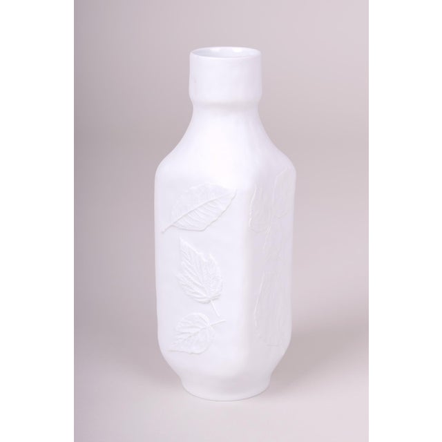 Mid-Century Vase in Biscuit Porcelain by Hutschenreuther, Germany, 1970s For Sale - Image 6 of 6