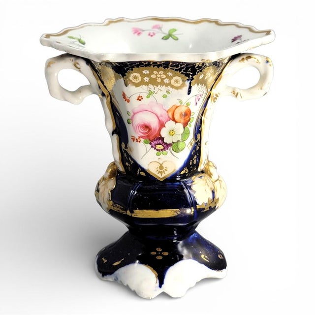 French Paris Porcelain Vase, 1800s For Sale - Image 10 of 10