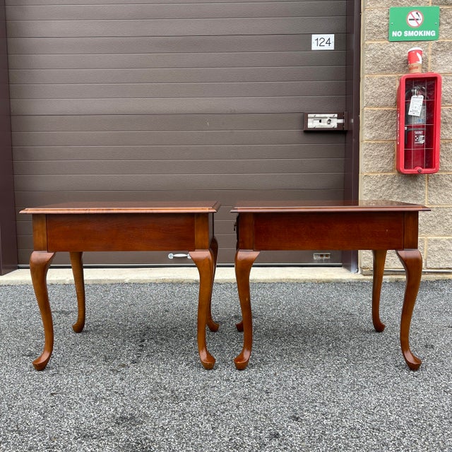 1990s Thomasville Winston Court Collection Traditional Queen Anne