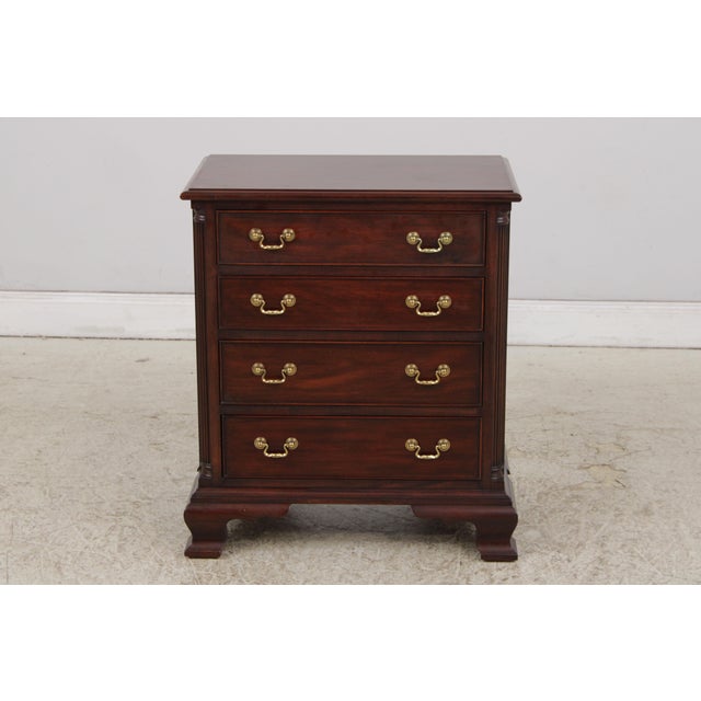 Traditional Pair of Henkel Harris Mahogany Nightstands For Sale - Image 3 of 14