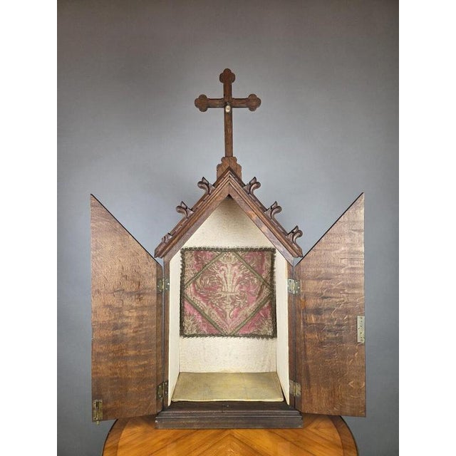 Wood Neo-Gothic Tabernacle in Carved Oak, 1900s For Sale - Image 7 of 8