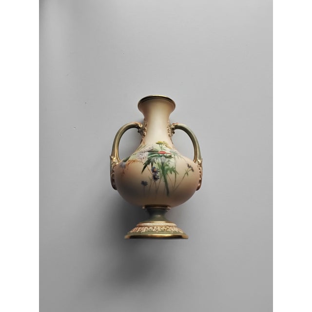 Beige Blush Ivory Small Vase by Royal Worcester, 1899 For Sale - Image 8 of 8