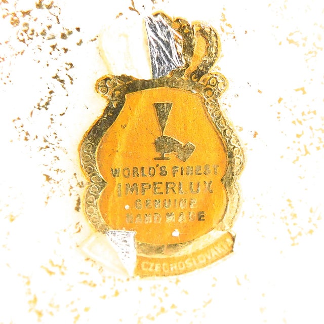 Traditional 1940s White Imperlux Covered Dish With Gold Trim For Sale - Image 3 of 7