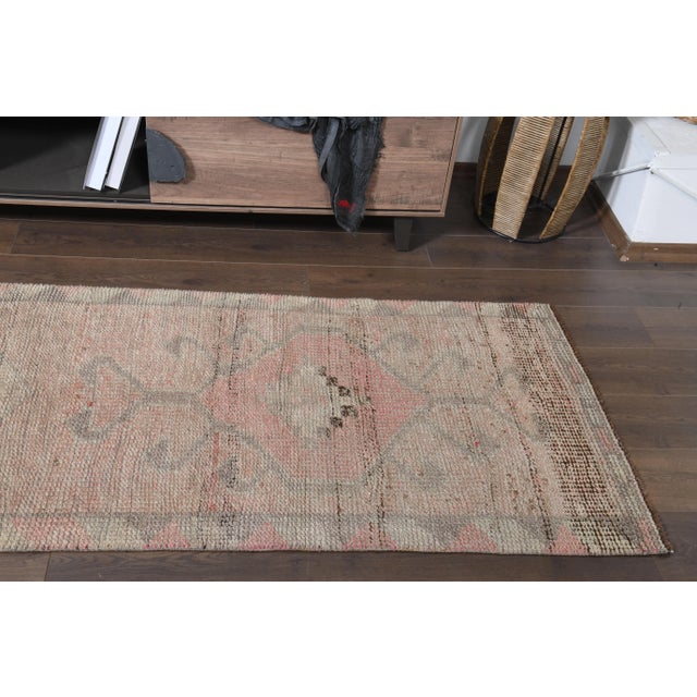 1970s Turkish Oushak Handmade Wool Cotton Pink Runner Rug For Sale - Image 4 of 11