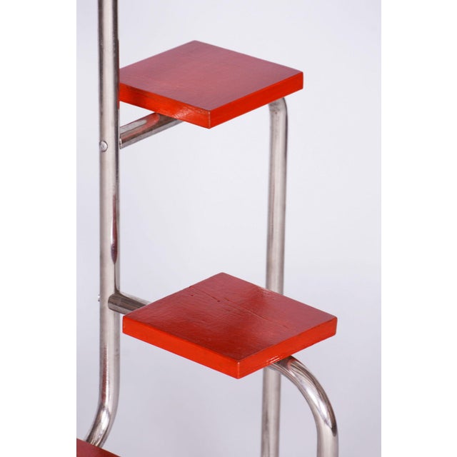 Bauhaus Chrome Flower Stand in Lacquered Wood, 1930s For Sale - Image 4 of 7