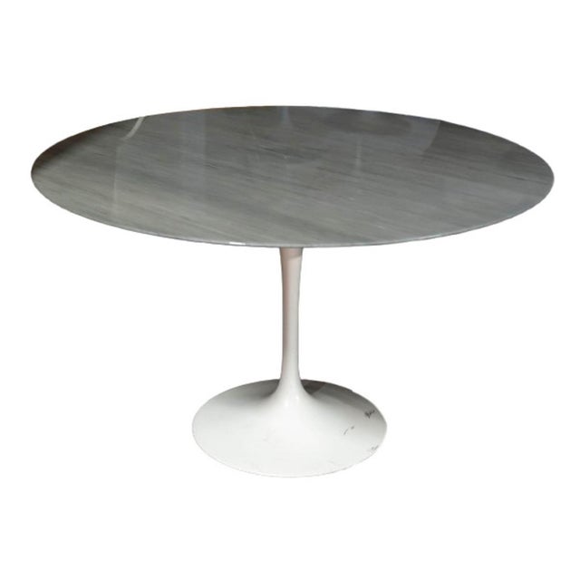 Tulip Table by Eero Saarinen for Knoll International, 1956 For Sale - Image 6 of 6