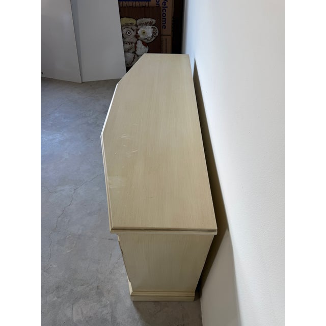 Vintage Hickory Manufacturing Co. Neoclassical Style Bow Front Sideboard For Sale - Image 12 of 16