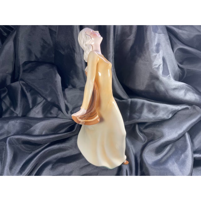 Vintage 1930s 1940s German Dancing Woman Ceramic Figurine by Josef Lorenzl For Sale In New York - Image 6 of 9