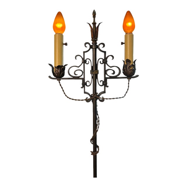 1920s Wrought Iron Spanish Revival Floor Lamp With Adjustable Height For Sale