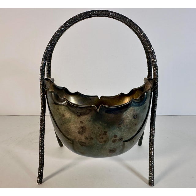 19th Century Hukin & Heath Silver Plated Basket: Christopher Dresser Design For Sale - Image 4 of 10
