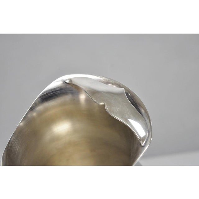 Silver Vintage Kent Silversmiths Silver Plated Bulbous Victorian Footed Water Pitcher For Sale - Image 8 of 12