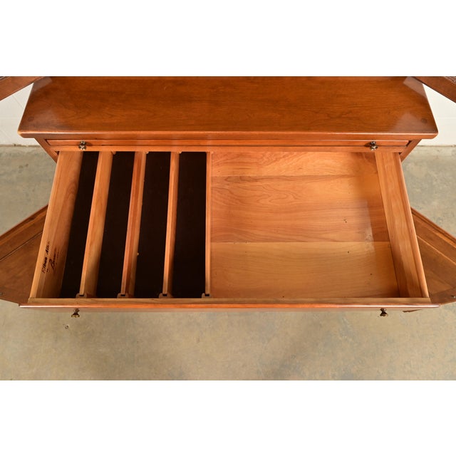 Brown Ethan Allen American Colonial Solid Maple Breakfront Bookcase Cabinet, Circa 1960s For Sale - Image 8 of 18