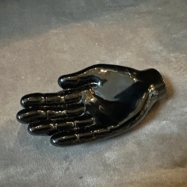 Black 1990s Alfredo Barbini Modern Black Murano Glass Paperweight Depicting an Hand For Sale - Image 8 of 10