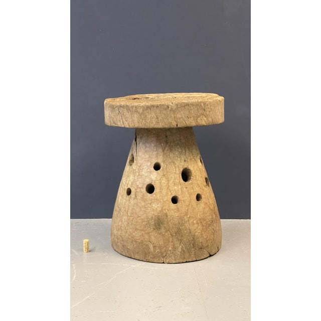 Large African Mortar in Log For Sale - Image 4 of 6