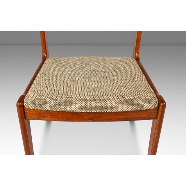 Danish Mid-Century Modern Dining / Desk Chair in Solid Teak & Original Oatmeal Fabric by Scandinavia Woodworks Co., C. 1970's For Sale - Image 10 of 18