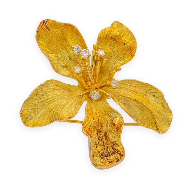1970s Tiffany & Co. Vintage 18k Yellow Gold Diamond Azalea Brooch For Sale - Image 5 of 7
