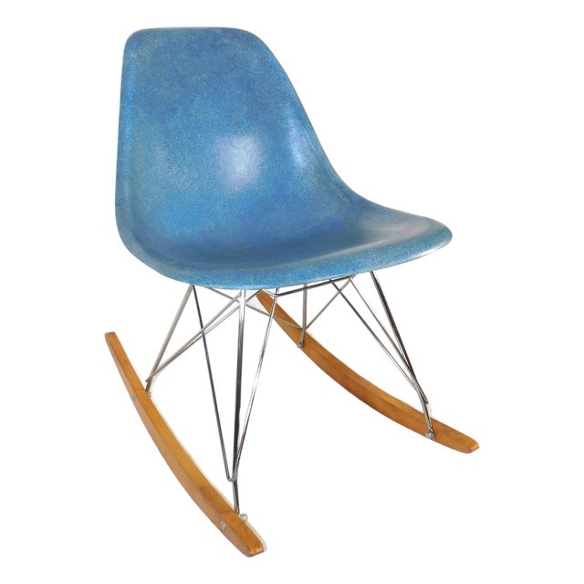 1960s Vintage Elephant Grey (Aka Blue) Herman Miller Rar Fiberglass Rocking Chair With Chrome Legs For Sale