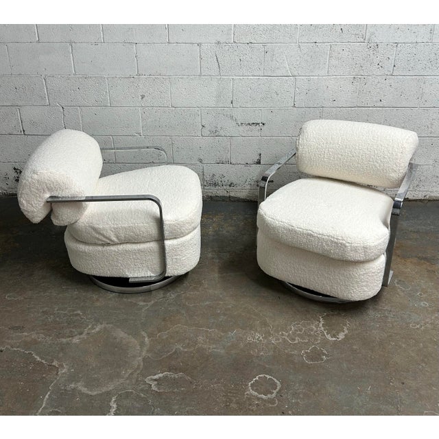 These chairs are absolutely STUNNING. An exceptionally rare pair of original Milo Baughman Design for Thayer Coggin...