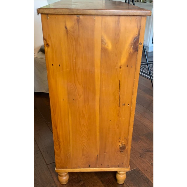 Late 19th Century Canadian Pine Chest of Drawers For Sale - Image 4 of 8