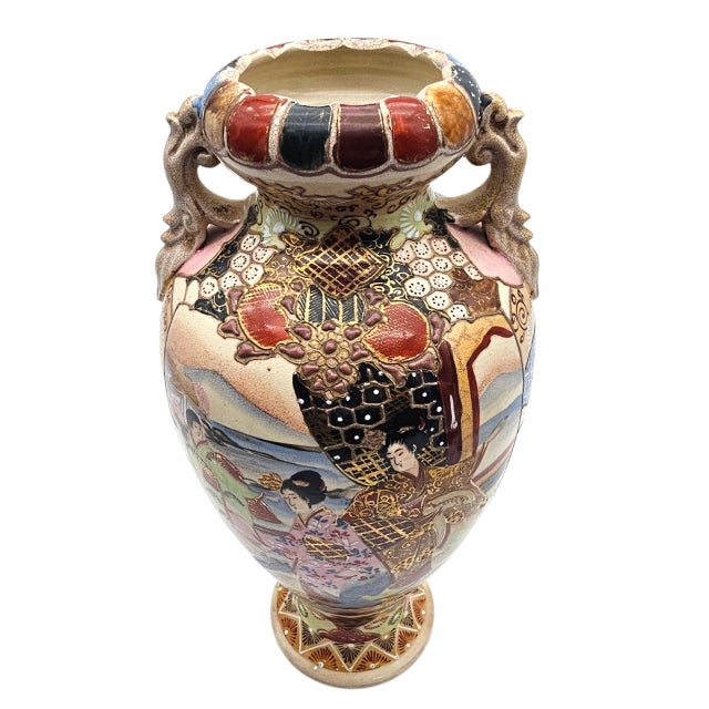 Japanese Satsuma-Style Hand-Painted Vase, Taishō–Early Shōwa For Sale In San Francisco - Image 6 of 12