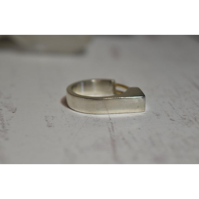 Vintage Artisan Hand Crafted Sterling Silver 14k Gold Modern Ring Sz 5.75 For Sale In Philadelphia - Image 6 of 17