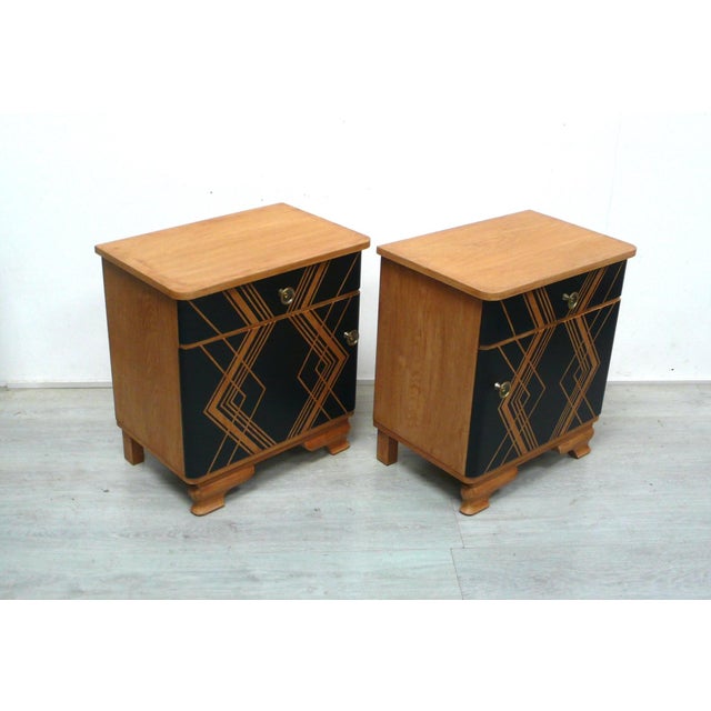 1940s Art Deco Bedside Tables in Oak, Germany, 1940s, Set of 2 For Sale - Image 5 of 8